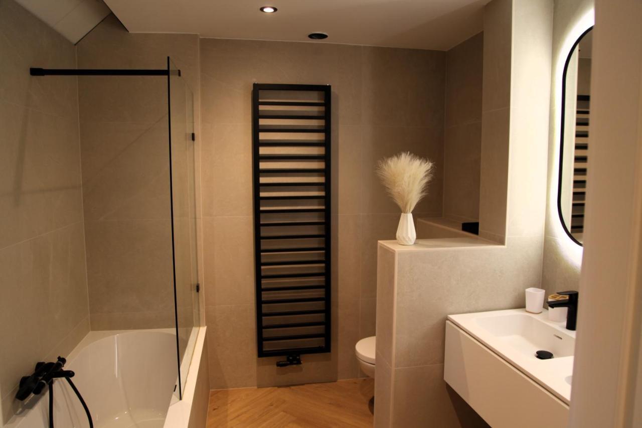 Dionbulles & Dionlodge Guesthouse, Private Wellness Pool In Option Chaumont-Gistoux ภายนอก รูปภาพ
